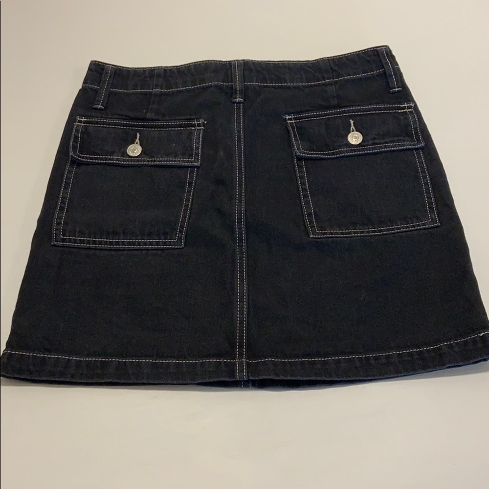 Forever 21 Black Mini Skirt - Picture 3 of 3